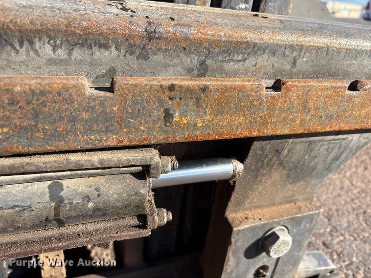 image for item EA7815 Yale GTP050TGNUAE084 forklift