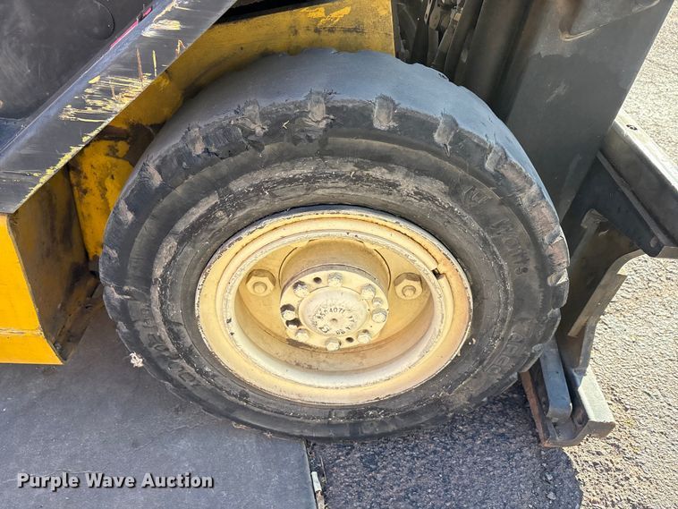 image for item EA7815 Yale GTP050TGNUAE084 forklift