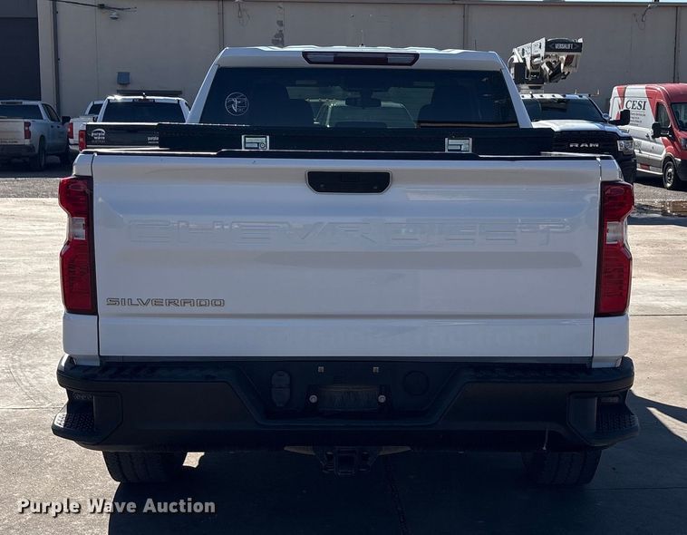 image for item EA7816 2019 Chevrolet Silverado 1500 Crew Cab pickup truck