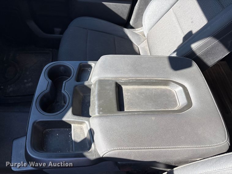 image for item EA7816 2019 Chevrolet Silverado 1500 Crew Cab pickup truck