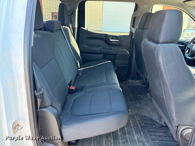 image for item EA7816 2019 Chevrolet Silverado 1500 Crew Cab pickup truck