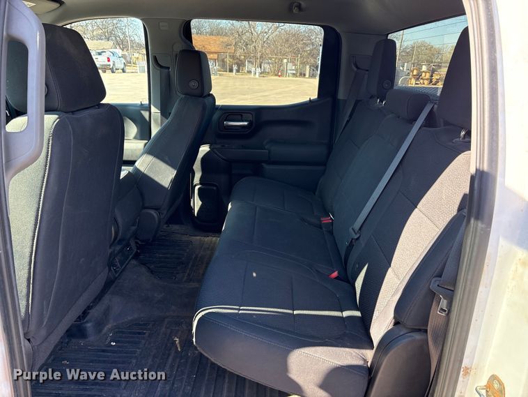 image for item EA7816 2019 Chevrolet Silverado 1500 Crew Cab pickup truck