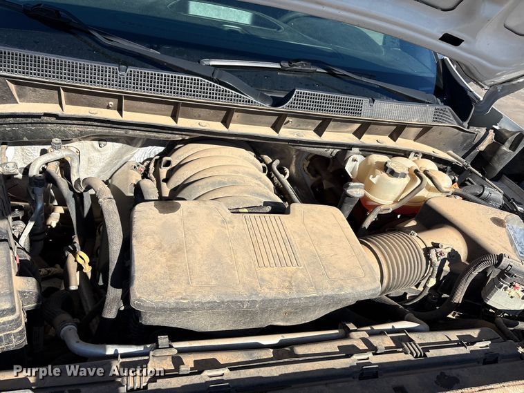 image for item EA7816 2019 Chevrolet Silverado 1500 Crew Cab pickup truck