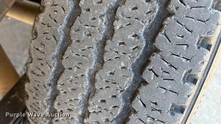 image for item EA7816 2019 Chevrolet Silverado 1500 Crew Cab pickup truck