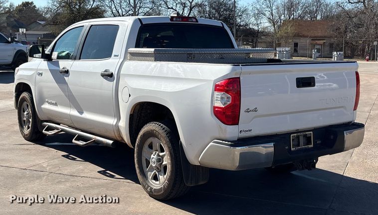 image for item EA7817 2020 Toyota Tundra CrewMax pickup truck