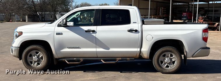 image for item EA7817 2020 Toyota Tundra CrewMax pickup truck