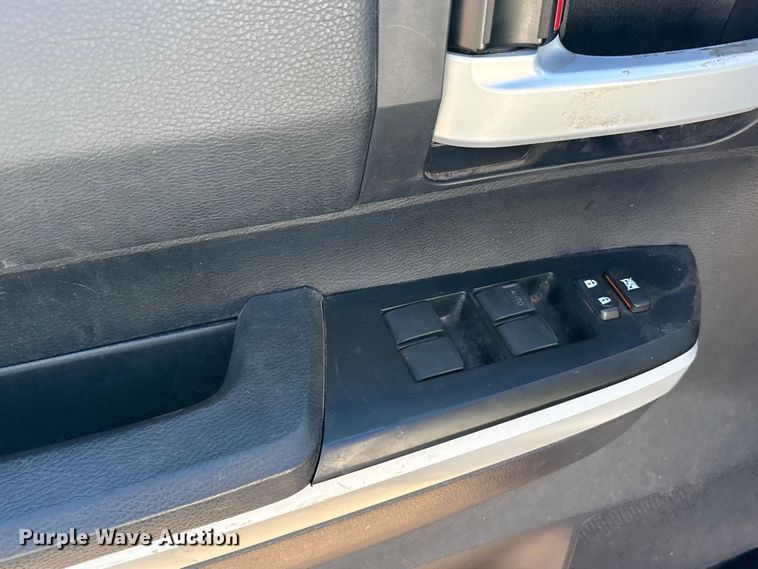 image for item EA7817 2020 Toyota Tundra CrewMax pickup truck