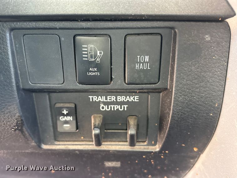 image for item EA7817 2020 Toyota Tundra CrewMax pickup truck