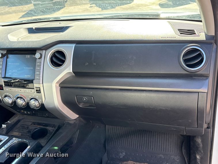 image for item EA7817 2020 Toyota Tundra CrewMax pickup truck