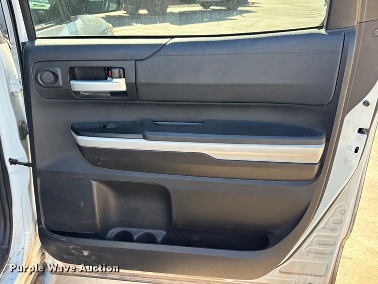 image for item EA7817 2020 Toyota Tundra CrewMax pickup truck