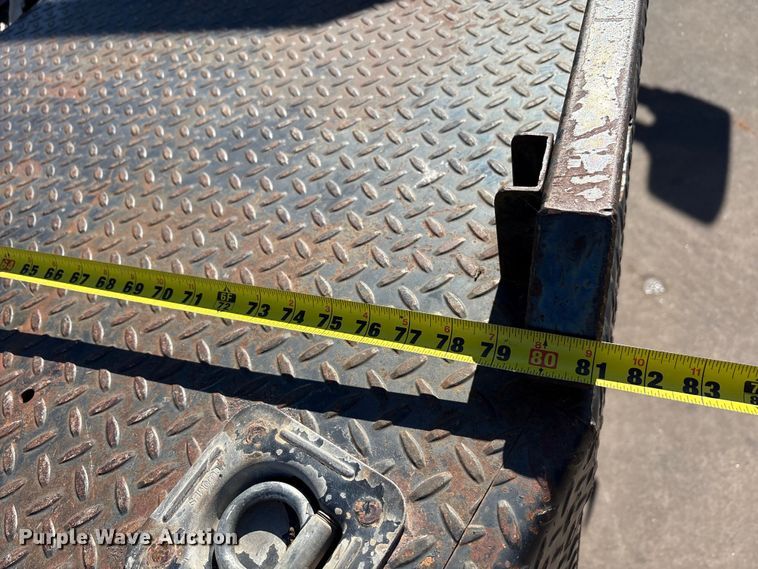 image for item EA7818 2014 Ford F250 Super Duty SuperCab flatbed pickup truck