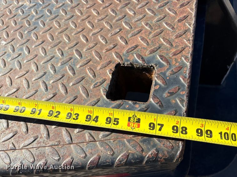 image for item EA7818 2014 Ford F250 Super Duty SuperCab flatbed pickup truck