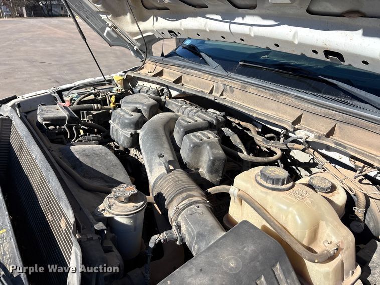 image for item EA7818 2014 Ford F250 Super Duty SuperCab flatbed pickup truck