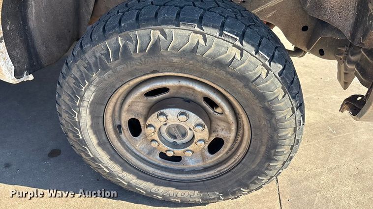 image for item EA7818 2014 Ford F250 Super Duty SuperCab flatbed pickup truck