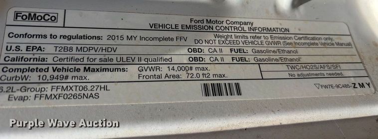 image for item EA7819 2015 Ford F350 Super Duty Crew Cab flatbed pickup truck