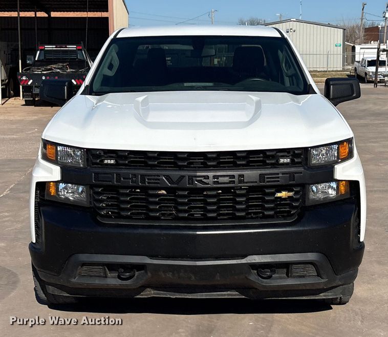 image for item EA7820 2019 Chevrolet Silverado 1500 Crew Cab pickup truck