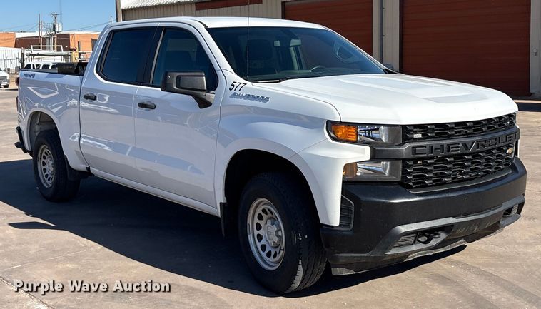 image for item EA7820 2019 Chevrolet Silverado 1500 Crew Cab pickup truck