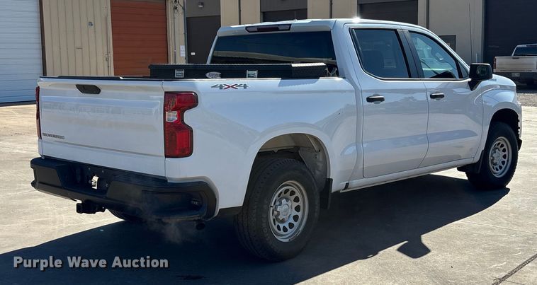 image for item EA7820 2019 Chevrolet Silverado 1500 Crew Cab pickup truck