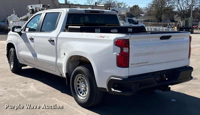 image for item EA7820 2019 Chevrolet Silverado 1500 Crew Cab pickup truck