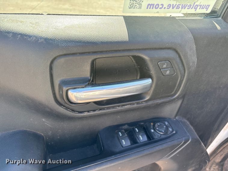 image for item EA7820 2019 Chevrolet Silverado 1500 Crew Cab pickup truck