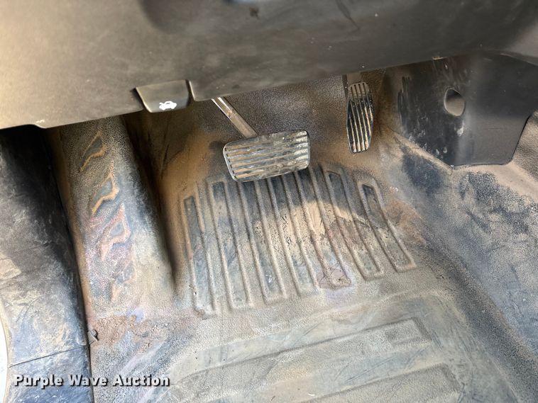 image for item EA7820 2019 Chevrolet Silverado 1500 Crew Cab pickup truck