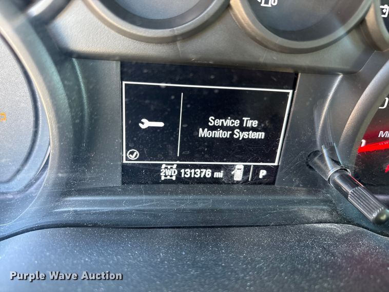 image for item EA7820 2019 Chevrolet Silverado 1500 Crew Cab pickup truck