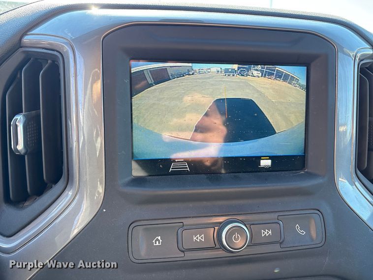 image for item EA7820 2019 Chevrolet Silverado 1500 Crew Cab pickup truck