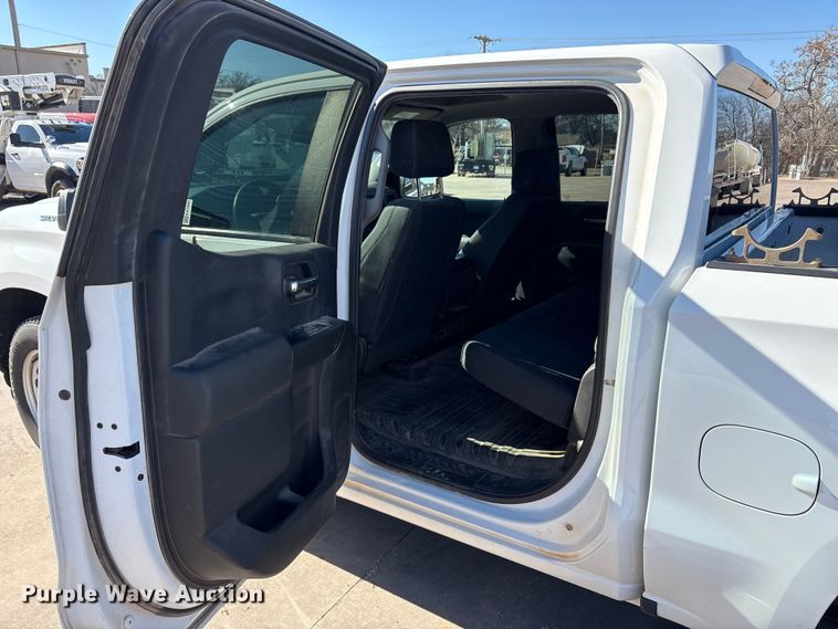 image for item EA7820 2019 Chevrolet Silverado 1500 Crew Cab pickup truck