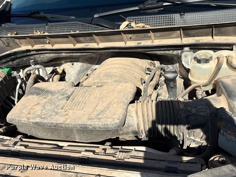 image for item EA7820 2019 Chevrolet Silverado 1500 Crew Cab pickup truck