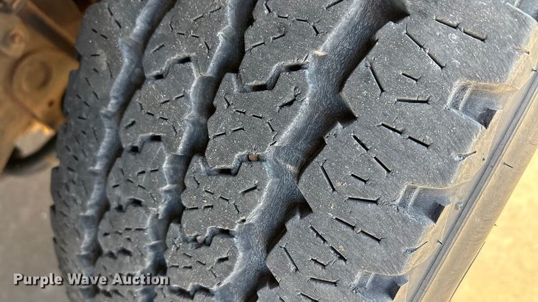 image for item EA7820 2019 Chevrolet Silverado 1500 Crew Cab pickup truck