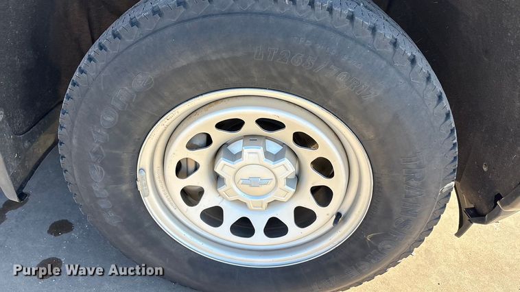 image for item EA7820 2019 Chevrolet Silverado 1500 Crew Cab pickup truck