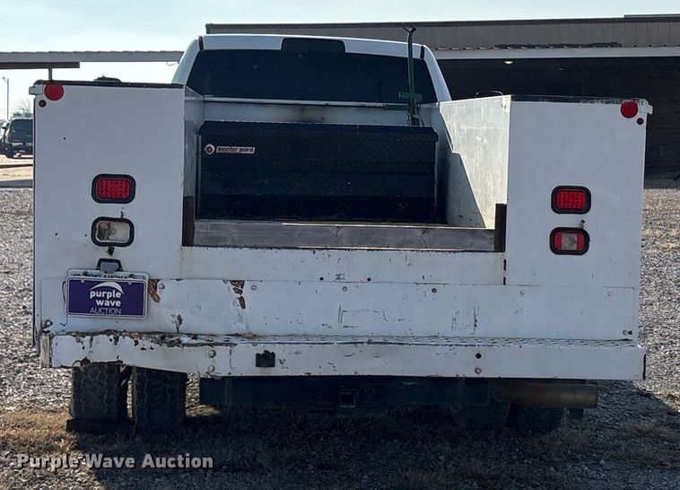 image for item EA7858 2015 RAM 3500 utility bed pickup truck