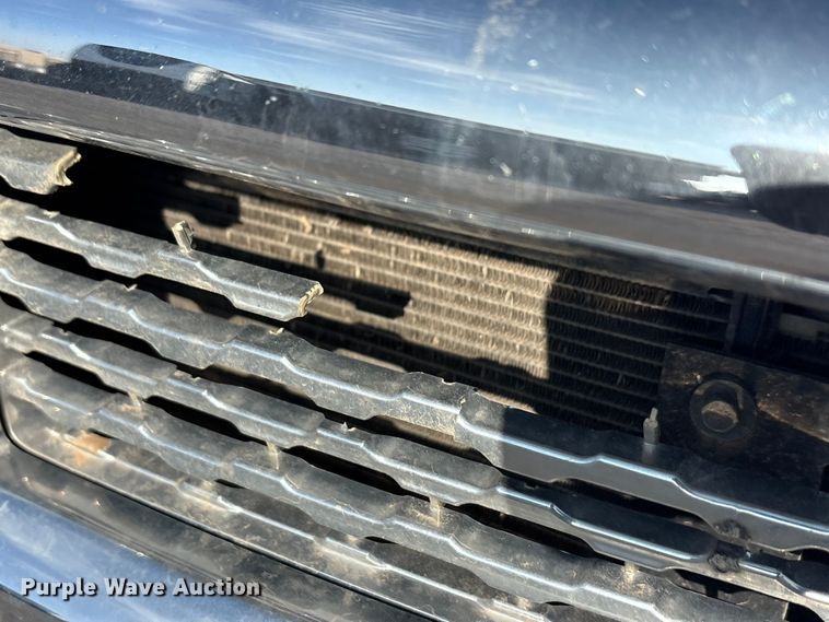 image for item EA7858 2015 RAM 3500 utility bed pickup truck