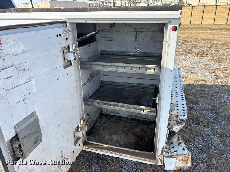 image for item EA7858 2015 RAM 3500 utility bed pickup truck