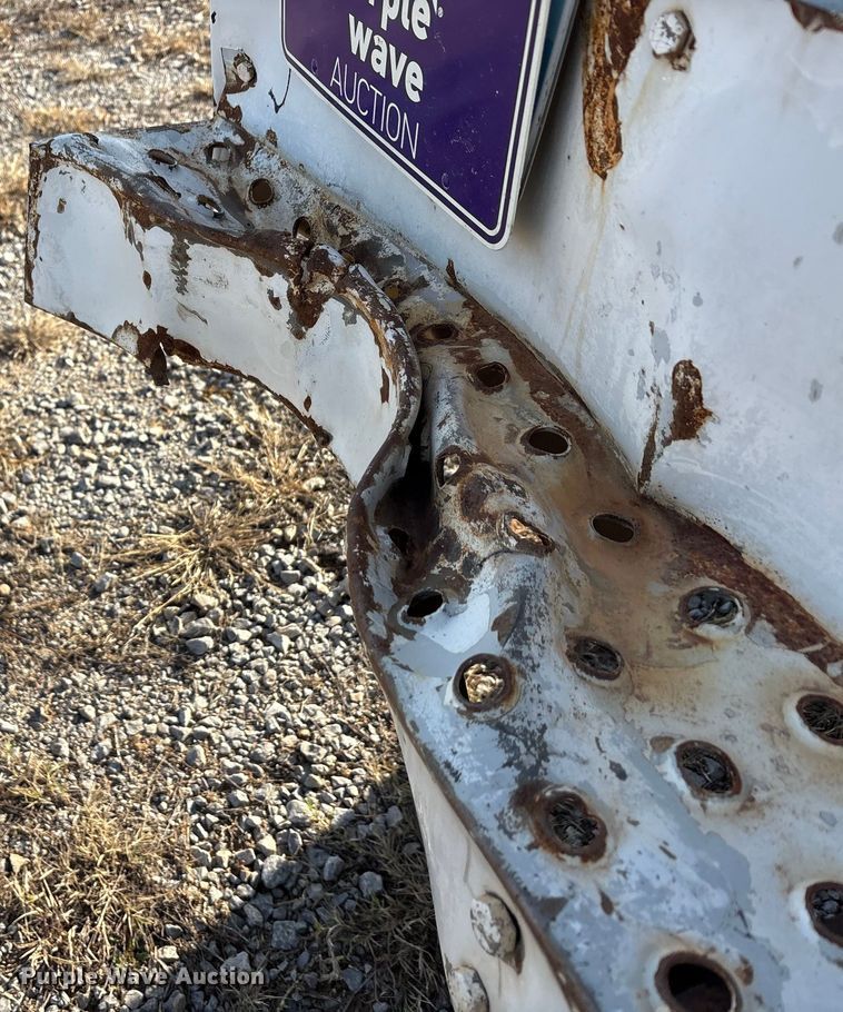 image for item EA7858 2015 RAM 3500 utility bed pickup truck