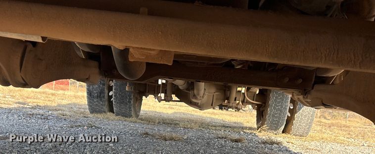 image for item EA7858 2015 RAM 3500 utility bed pickup truck