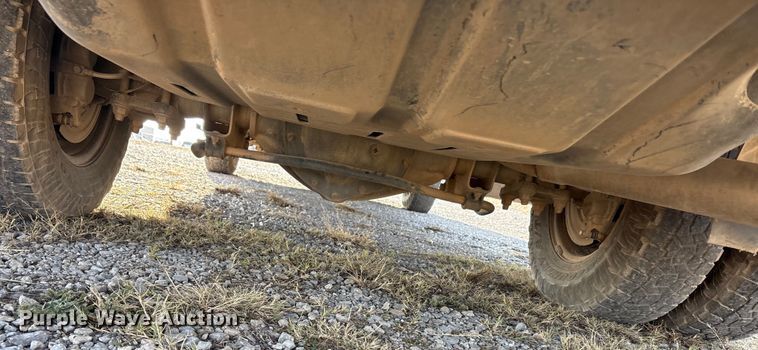 image for item EA7858 2015 RAM 3500 utility bed pickup truck