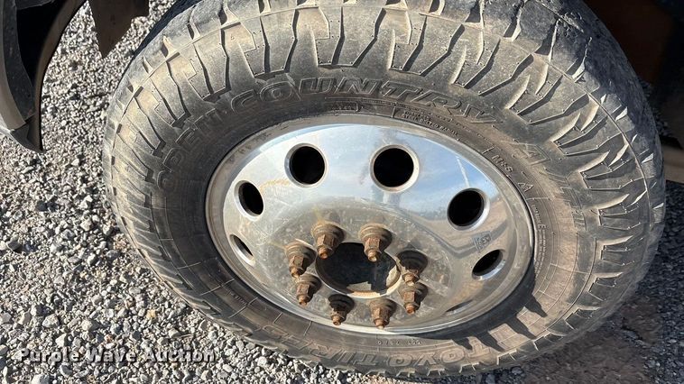 image for item EA7858 2015 RAM 3500 utility bed pickup truck