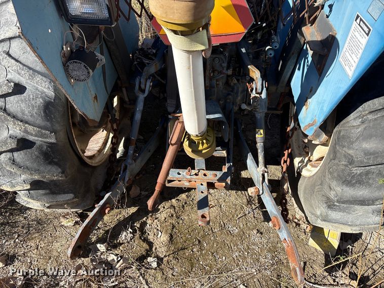 image for item EA7870 1999 New Holland 3010 tractor