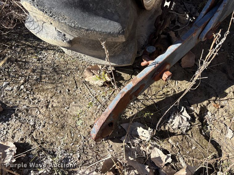 image for item EA7870 1999 New Holland 3010 tractor