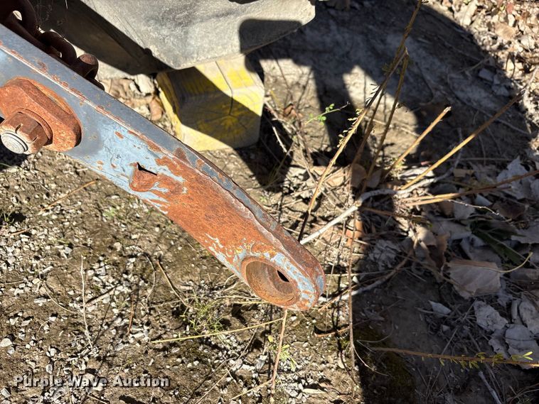 image for item EA7870 1999 New Holland 3010 tractor