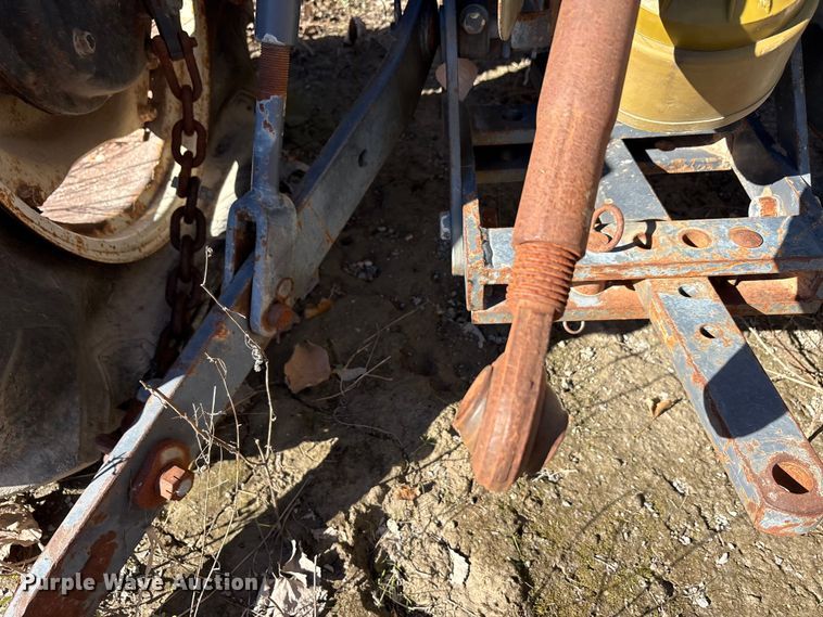 image for item EA7870 1999 New Holland 3010 tractor