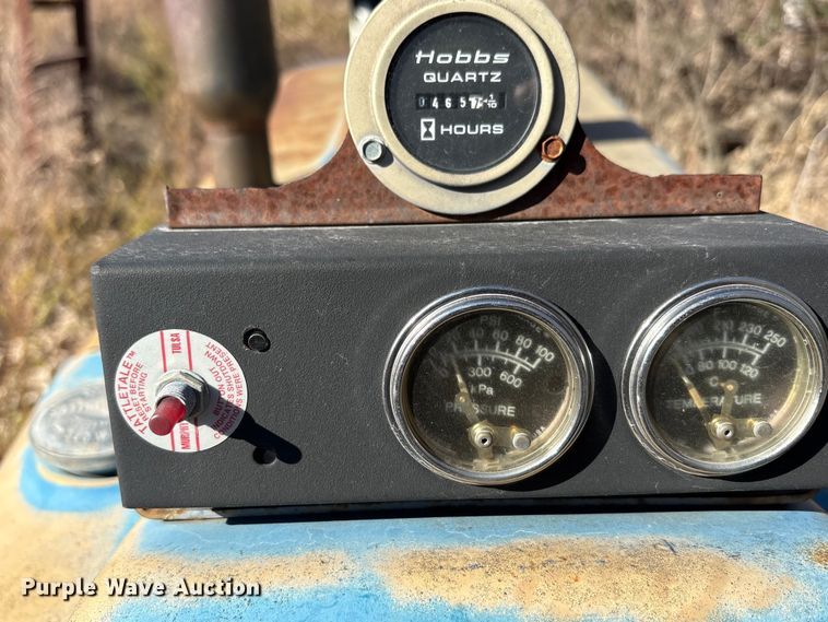 image for item EA7870 1999 New Holland 3010 tractor