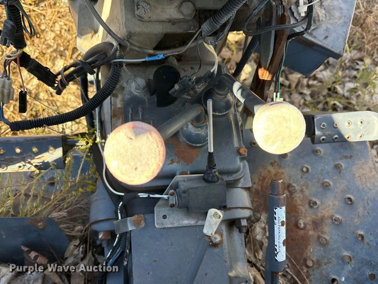 image for item EA7870 1999 New Holland 3010 tractor