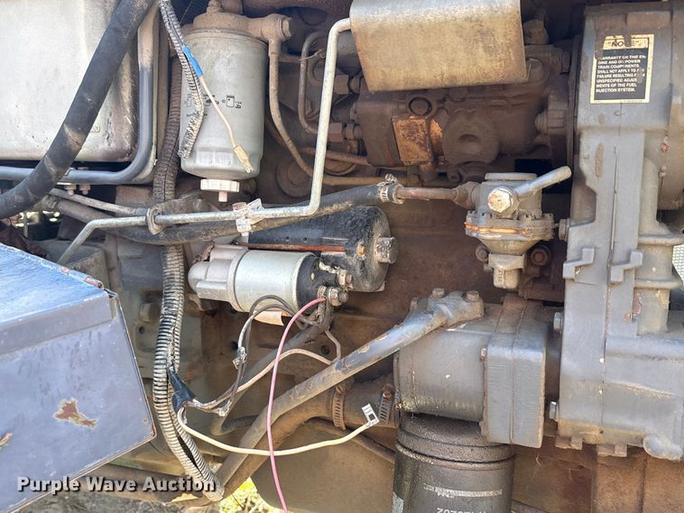 image for item EA7870 1999 New Holland 3010 tractor