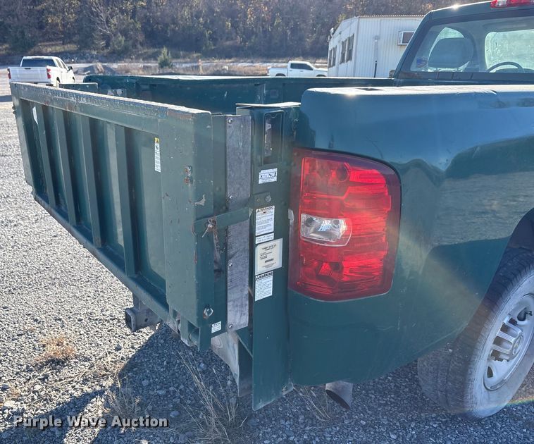 image for item EA7871 2010 Chevrolet Silverado 2500HD pickup truck