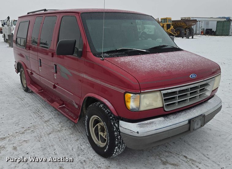image for item EB1197 1994 Ford Starcraft E150 van