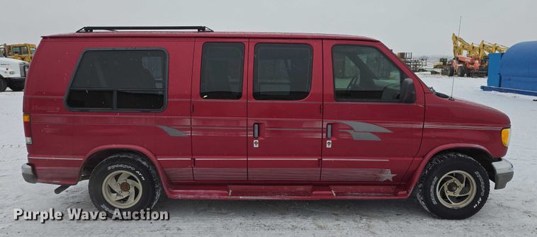 image for item EB1197 1994 Ford Starcraft E150 van