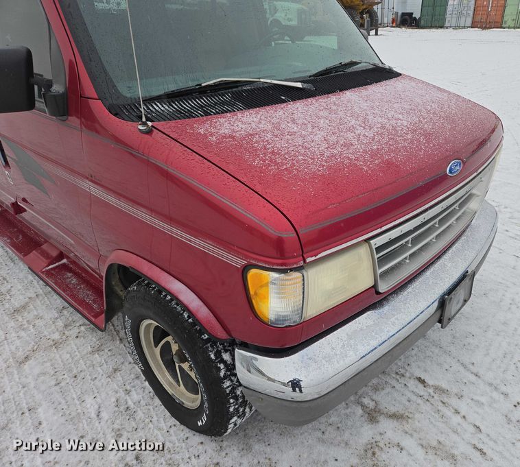 image for item EB1197 1994 Ford Starcraft E150 van