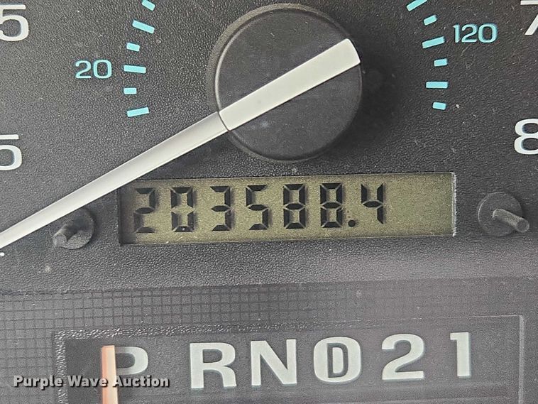 image for item EB1197 1994 Ford Starcraft E150 van